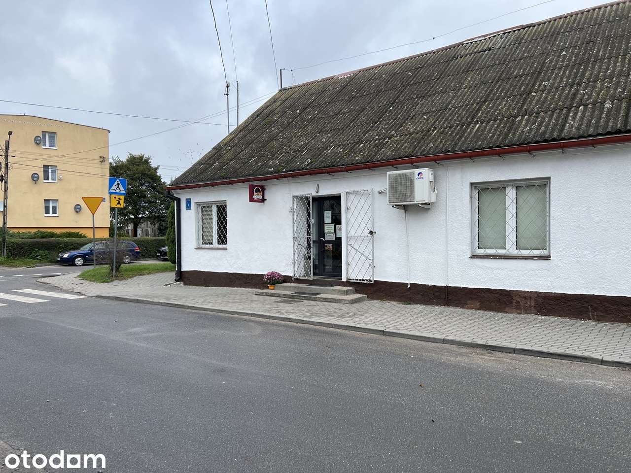 100m bezczynszowe na działalność lub mieszkanie .