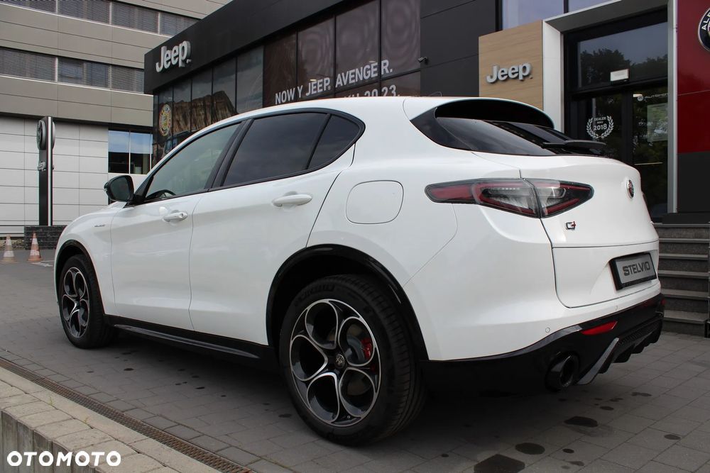 Alfa Romeo Stelvio 2.0 Turbo Veloce Q4 - 5