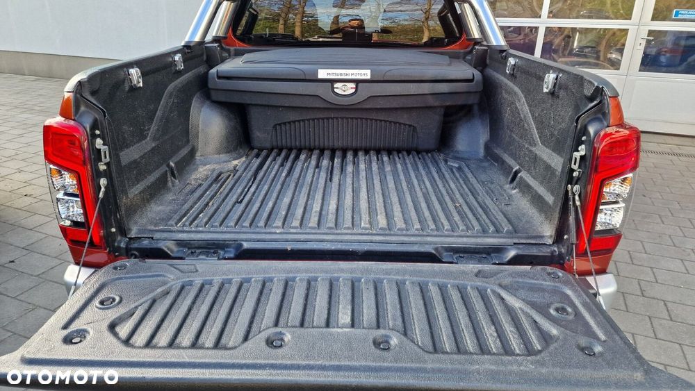 Mitsubishi L200 - 39