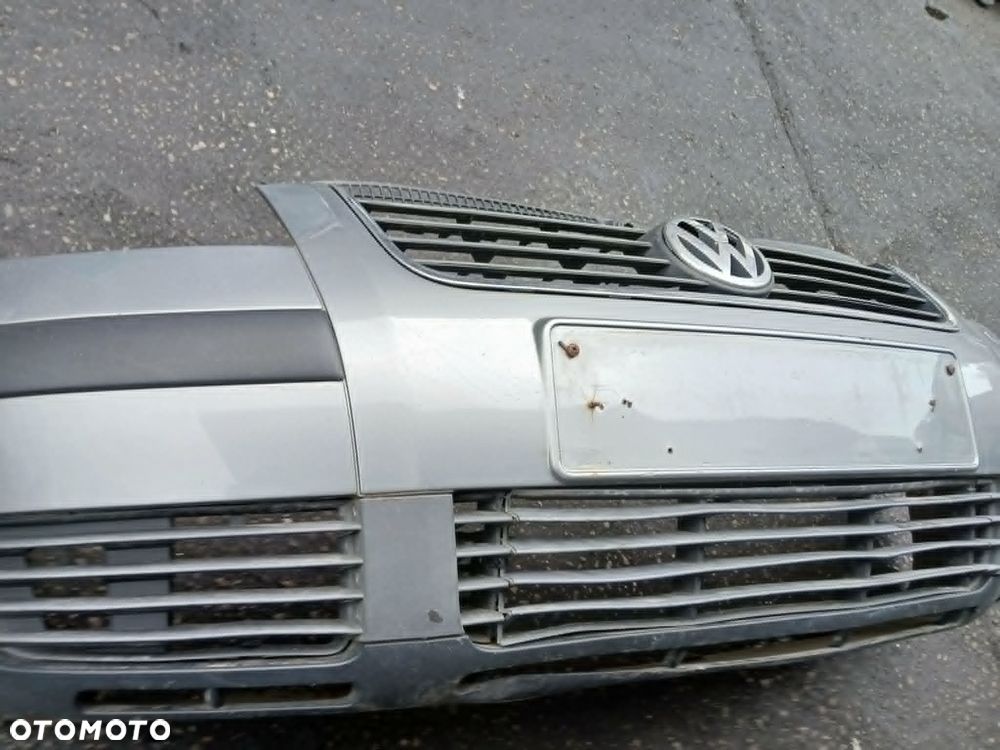 Volkswagen Passat B5 Zderzak przedni - 2