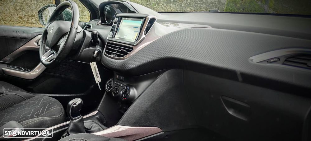 Peugeot 2008 1.6 BlueHDi GT Line - 7
