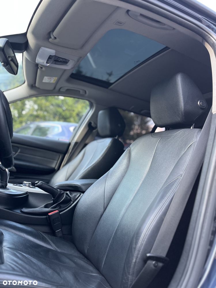 BMW Seria 3 320d Efficient Dynamics Luxury Line Purity - 23