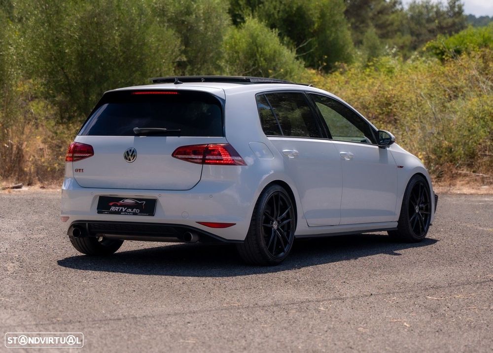 VW Golf 2.0 TSi GTi DSG Performance - 16