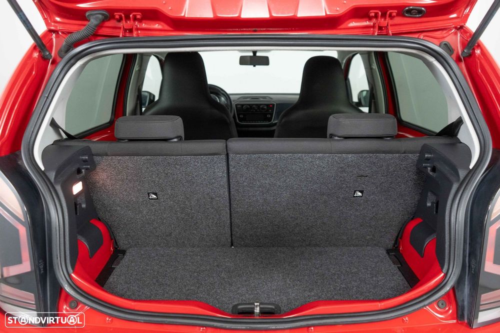 VW Up! 1.0 Move Color - 15