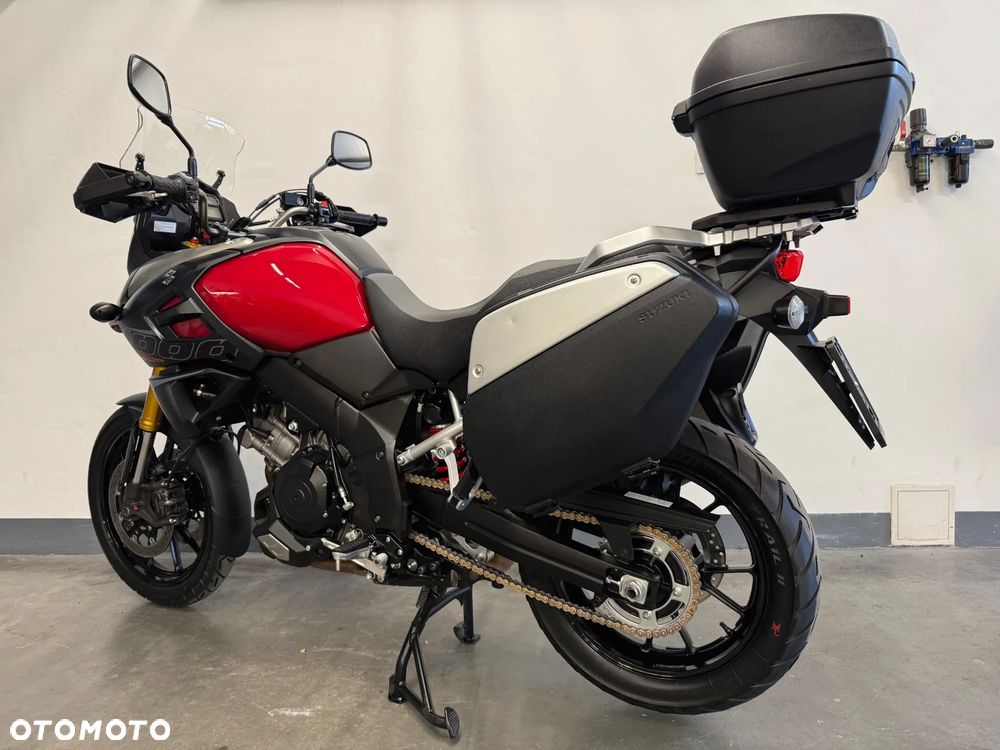 Suzuki V-STROM - 4