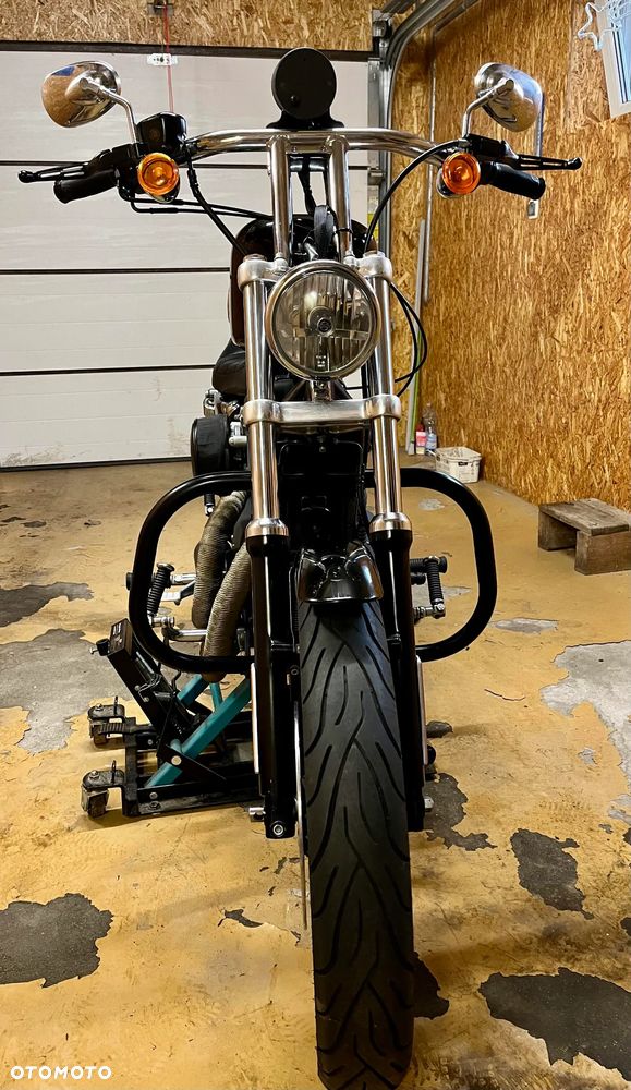 Harley-Davidson Sportster Roadster 883R - 4