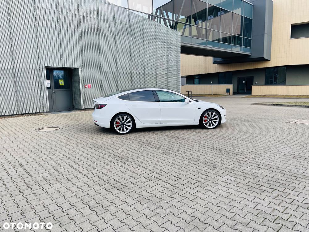 Tesla Model 3 Langstreckenbatterie Allradantrieb Dual Motor Performance - 18