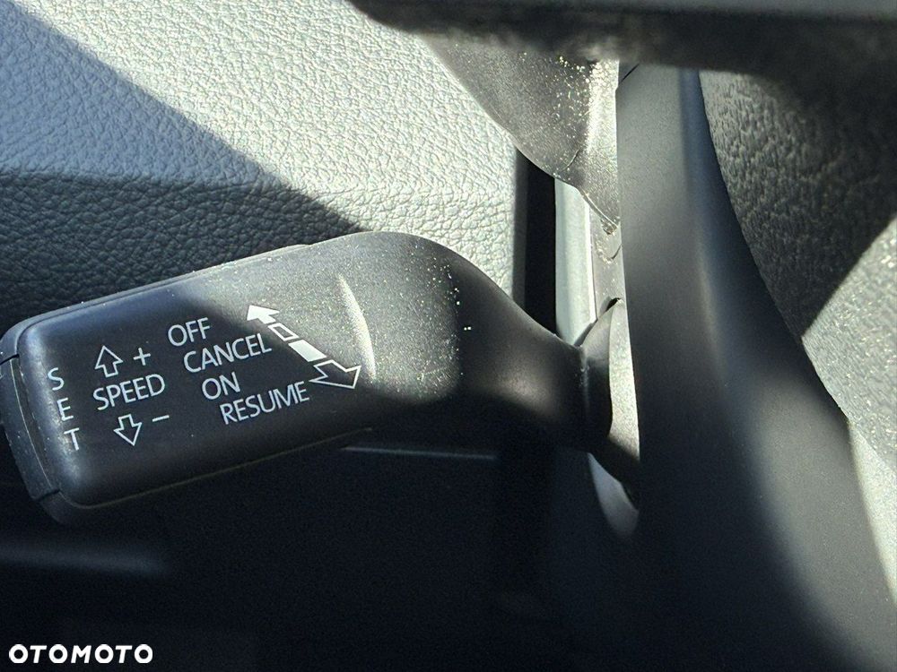 Volkswagen Passat - 23