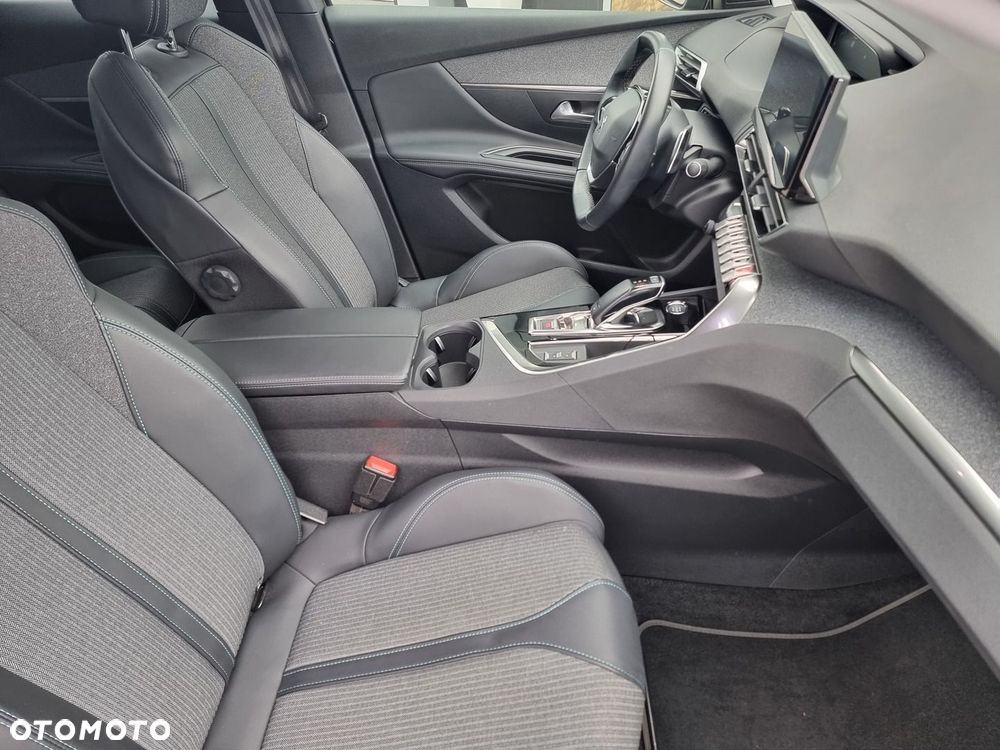 Peugeot 3008 1.2 PureTech Allure Pack S&S EAT8 - 19