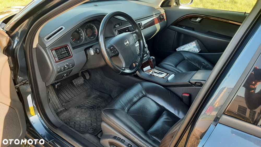 Volvo XC 70 - 5