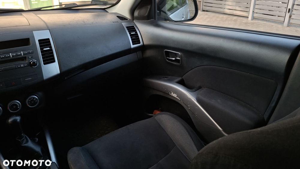 Mitsubishi Outlander 2.4 2WD - 13