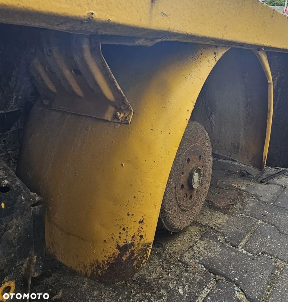 nadkola tył Volkswagen Transporter T4 - 4