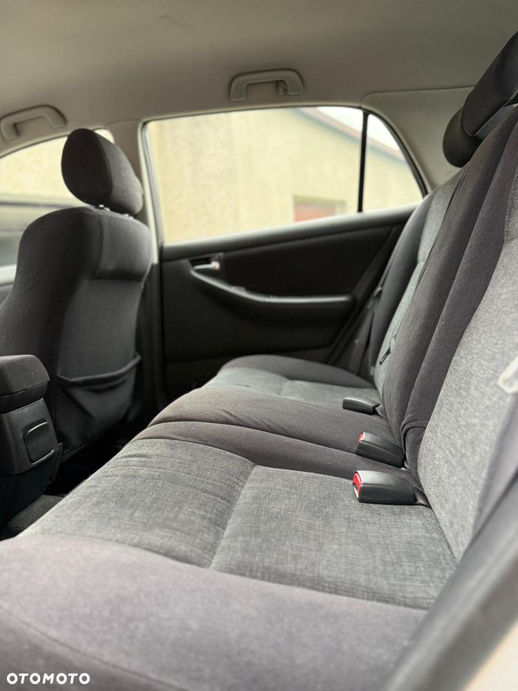 Toyota Corolla 1.6 VVT-i Terra - 8