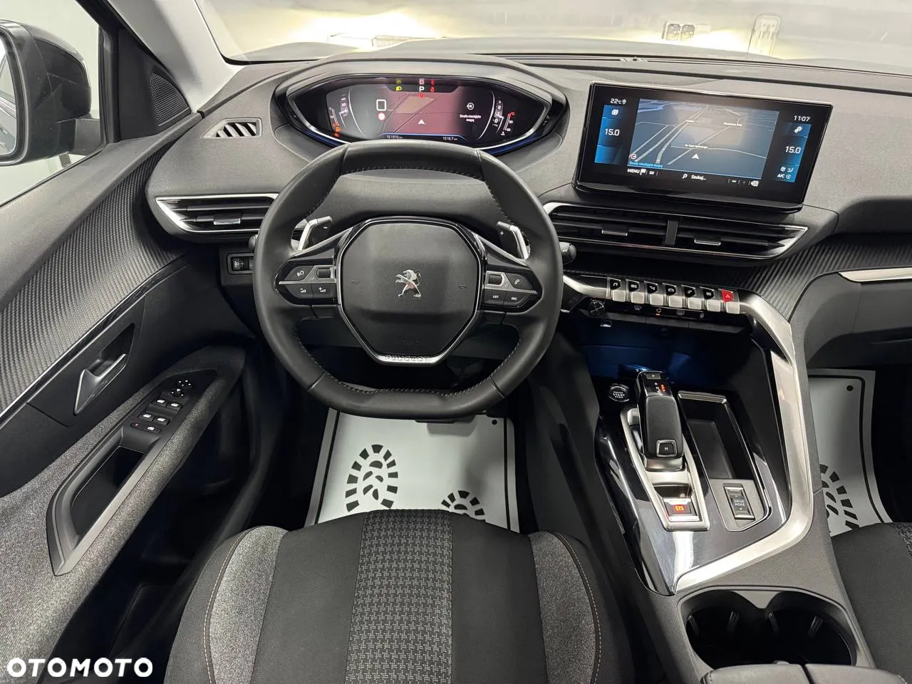 Peugeot 3008 1.5 BlueHDi Active Pack S&S EAT8 - 11