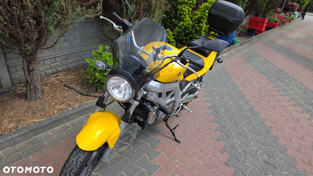 Suzuki SV - 4