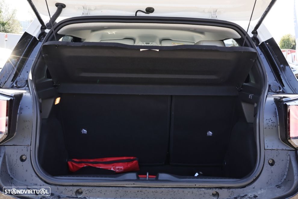 Citroën e-C3 44 kWh Autonomia Conforto Max - 19
