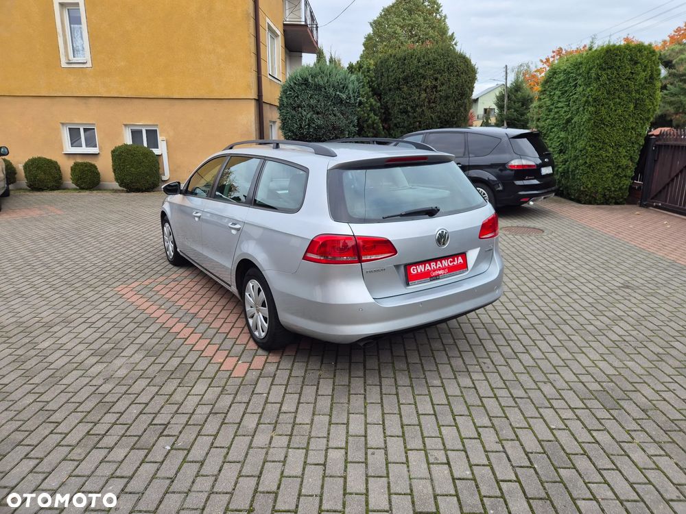 Volkswagen Passat Variant 1.6 TDI BlueMotion Technology Comfortline - 23