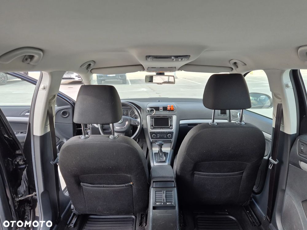 Skoda Octavia 2.0 TDI DPF Elegance DSG - 16