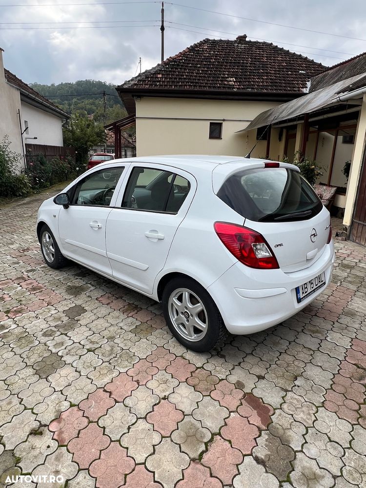 Opel Corsa - 12