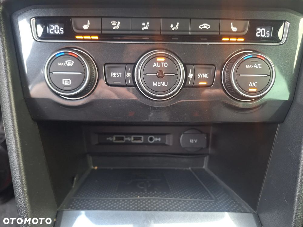 Volkswagen Tiguan 2.0 TDI SCR 4MOTION (BlueMotion Techn.) DSG Highline - 24