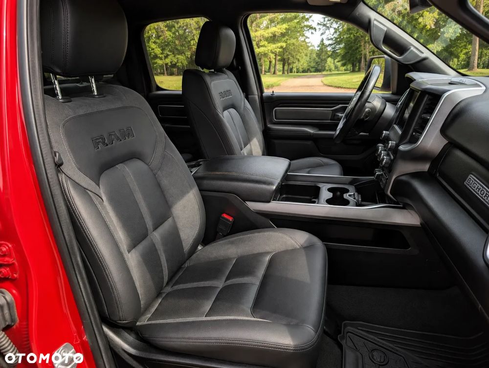 RAM 1500 Quad Cab Laramie - 23