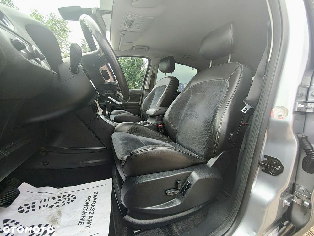 Ford S-Max 2.3 Titanium - 27