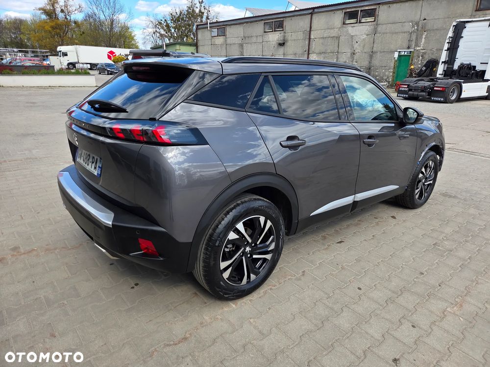 Peugeot 2008 PureTech 130 EAT8 Allure - 4