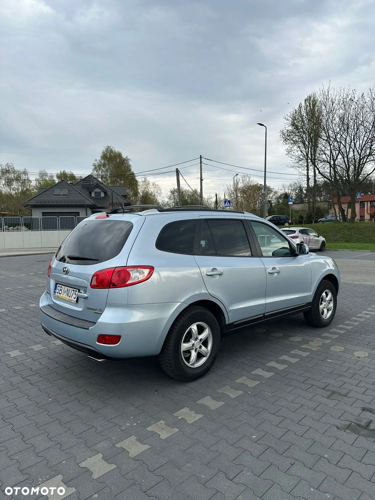 Hyundai Santa Fe - 4