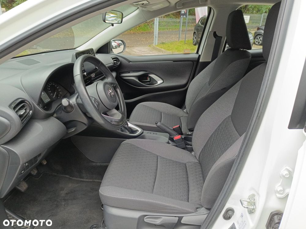 Toyota Yaris - 22