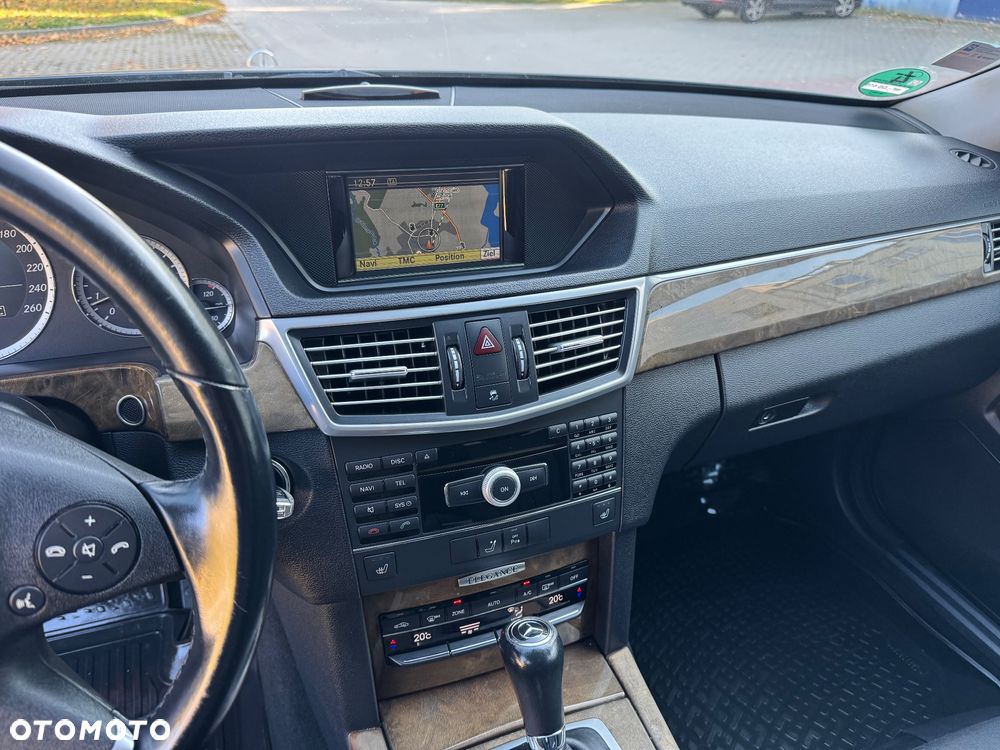 Mercedes-Benz Klasa E - 11