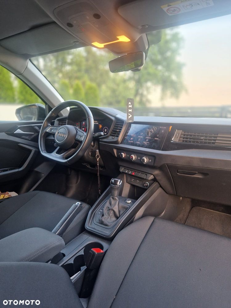 Audi A1 Sportback 35 TFSI S tronic S line - 8
