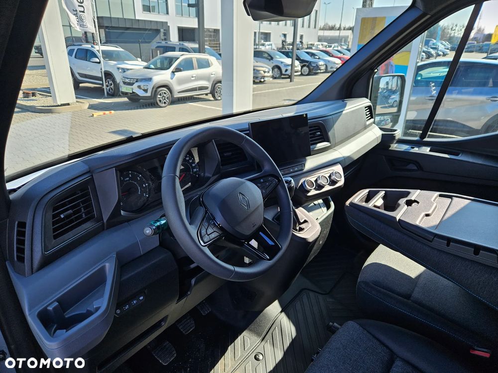 Renault nowy Master brygadówka Gruau L3H2 170KM - 17