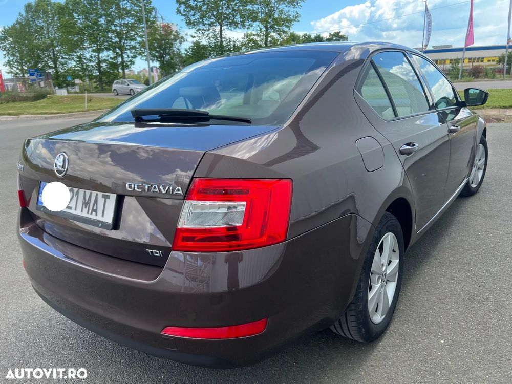 Skoda Octavia 1.6 TDI AMBITION - 4