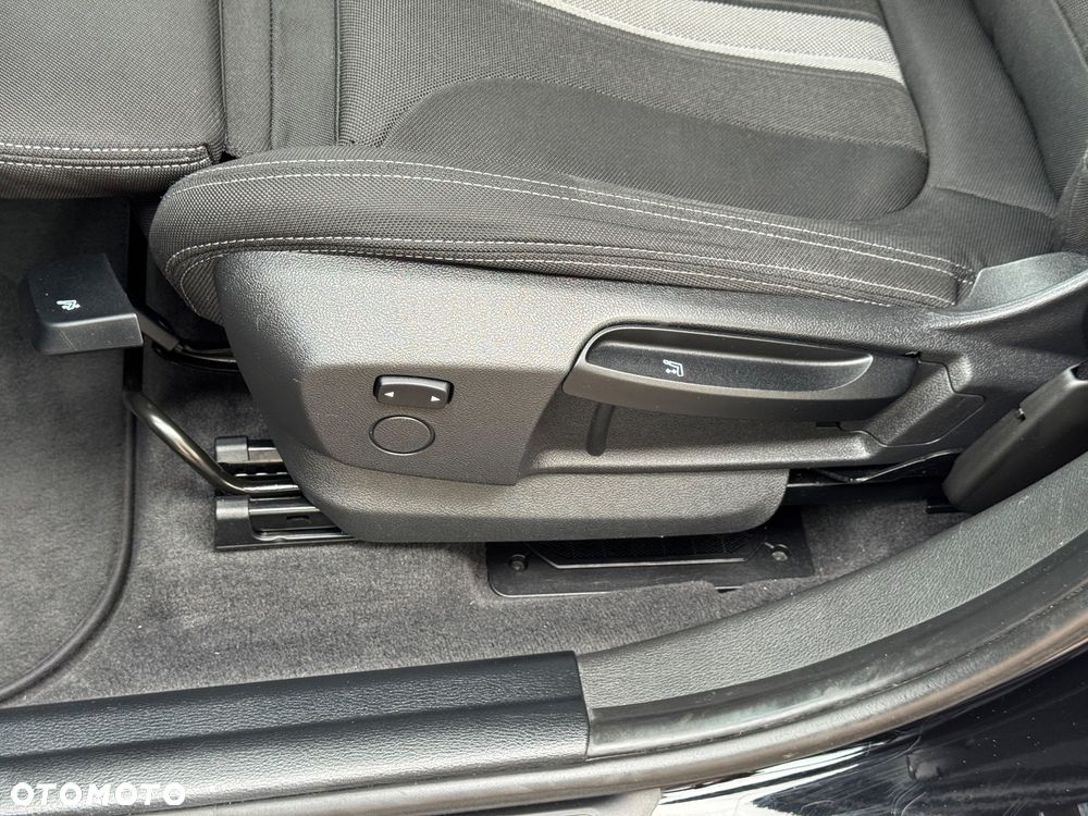 BMW X1 sDrive18d Advantage sport - 31