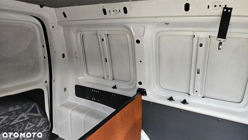 Volkswagen CADDY - 19