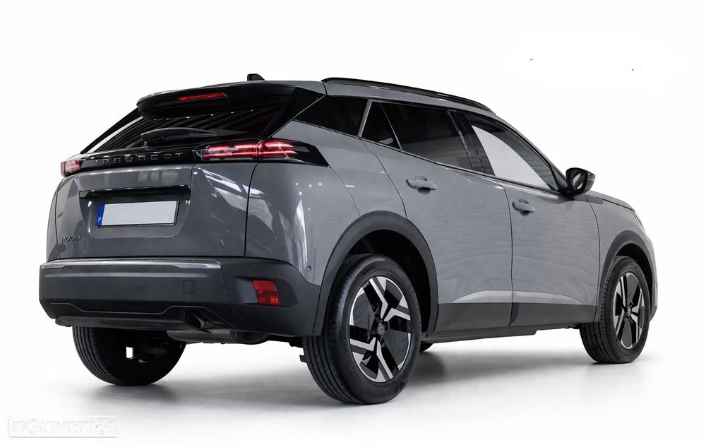 Peugeot 2008 1.2 PureTech Allure Pack - 4
