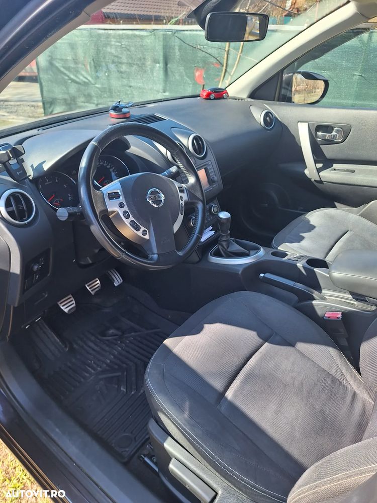 Nissan Qashqai+2 - 2