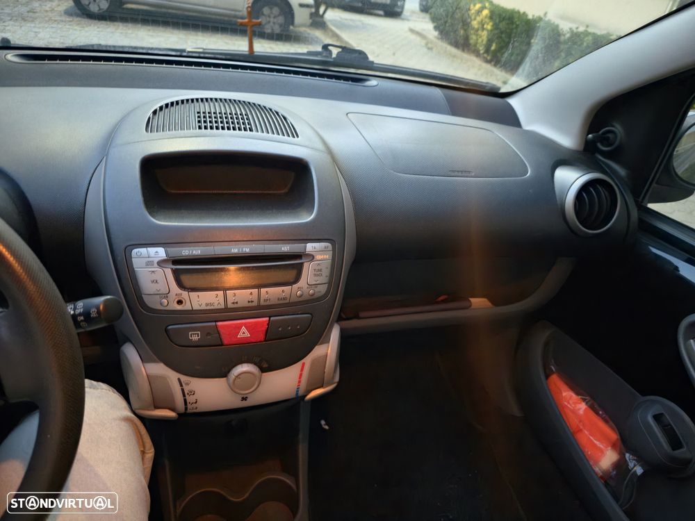 Citroën C1 1.0 Airsport - 10