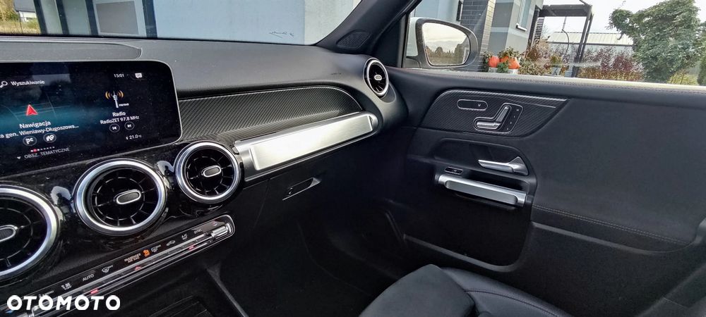 Mercedes-Benz GLB 220 d 4-Matic AMG Line 8G-DCT - 32