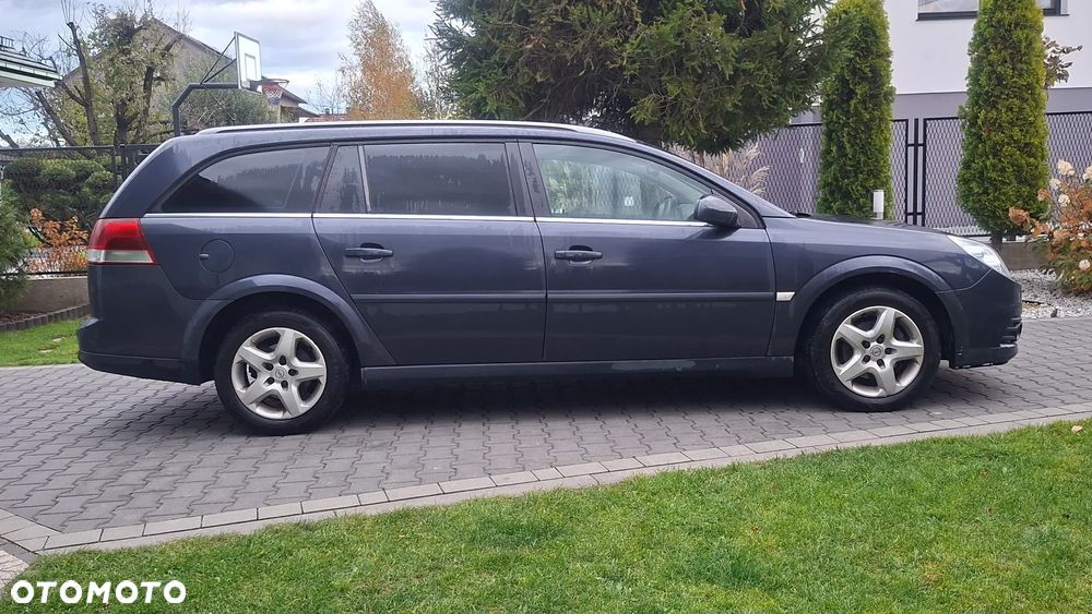 Opel Vectra 1.9 CDTI Cosmo - 4
