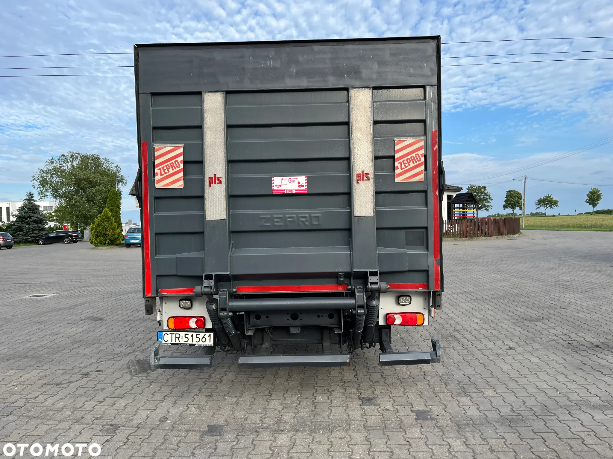 Volvo - 9