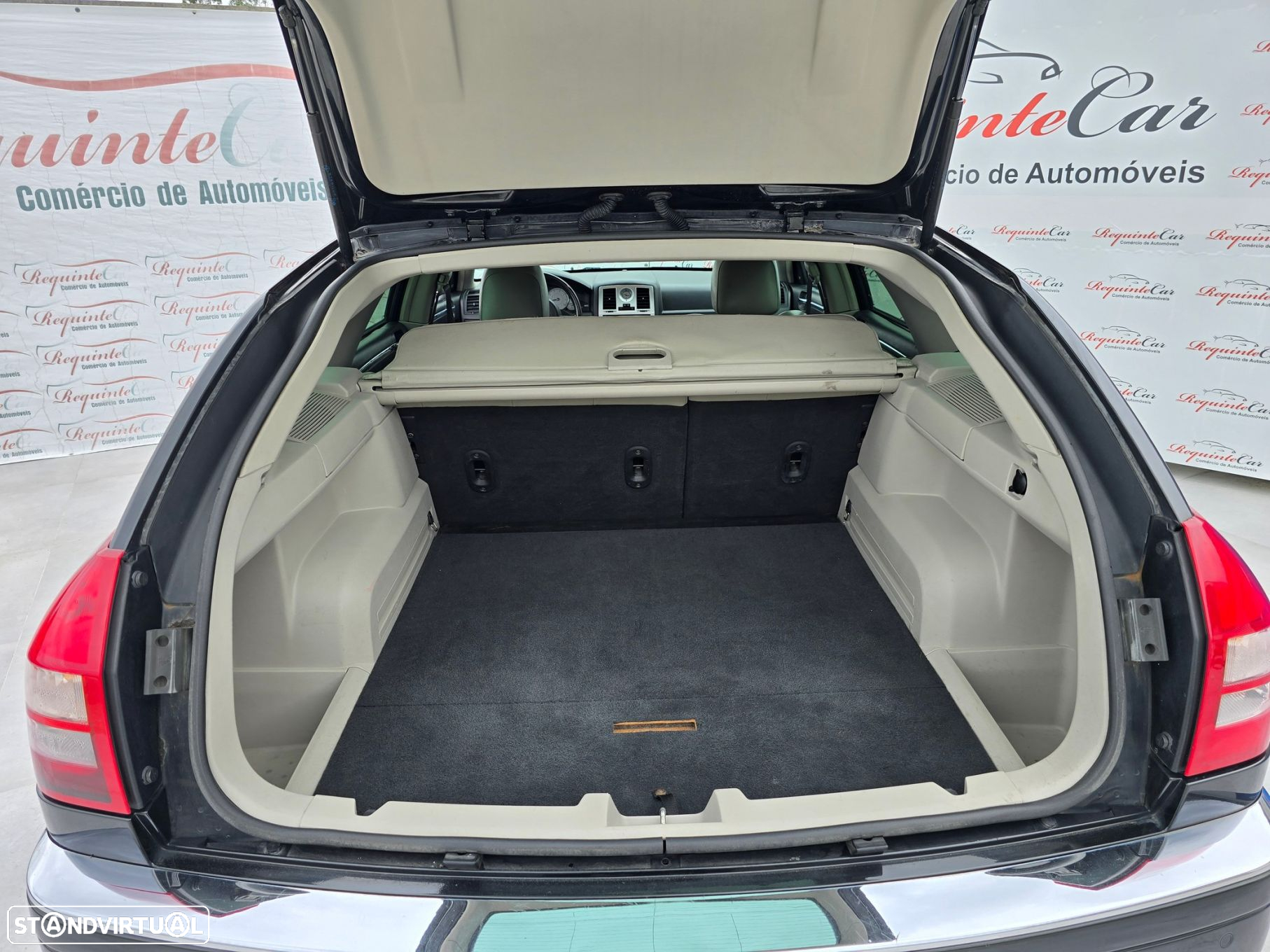 Chrysler 300 C Touring 3.0 CRD - 15