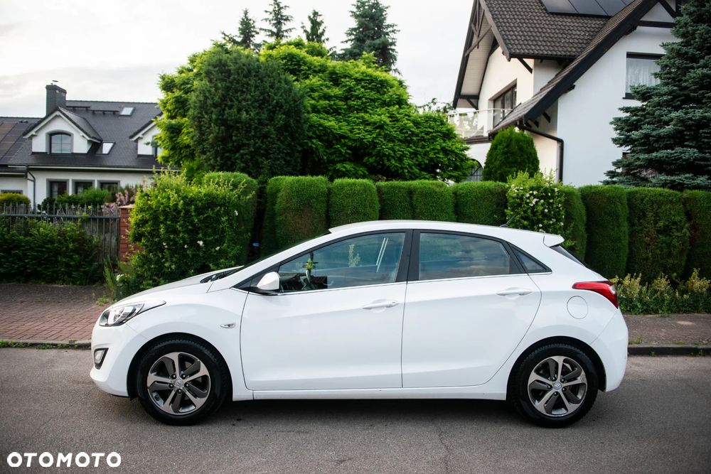 Hyundai i30 1.6 Style - 11