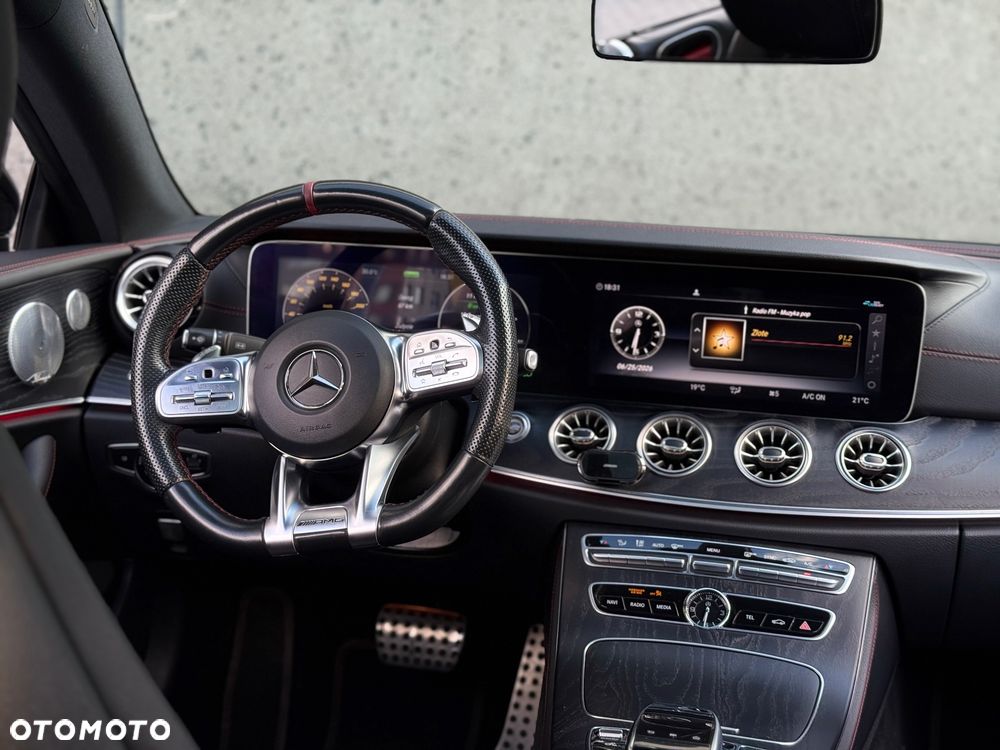 Mercedes-Benz Klasa E - 26