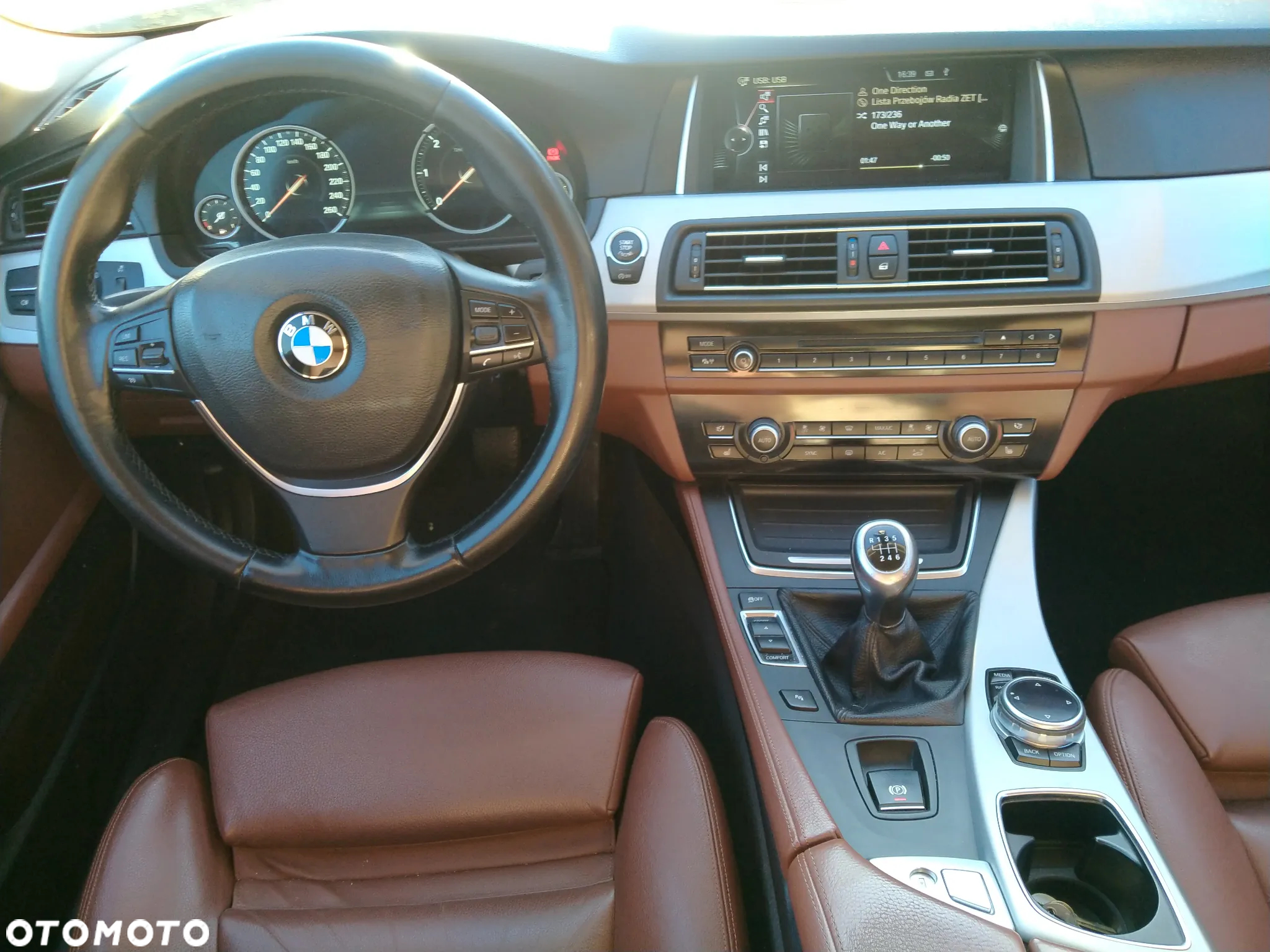 BMW Seria 5 525d Touring Luxury Line - 31