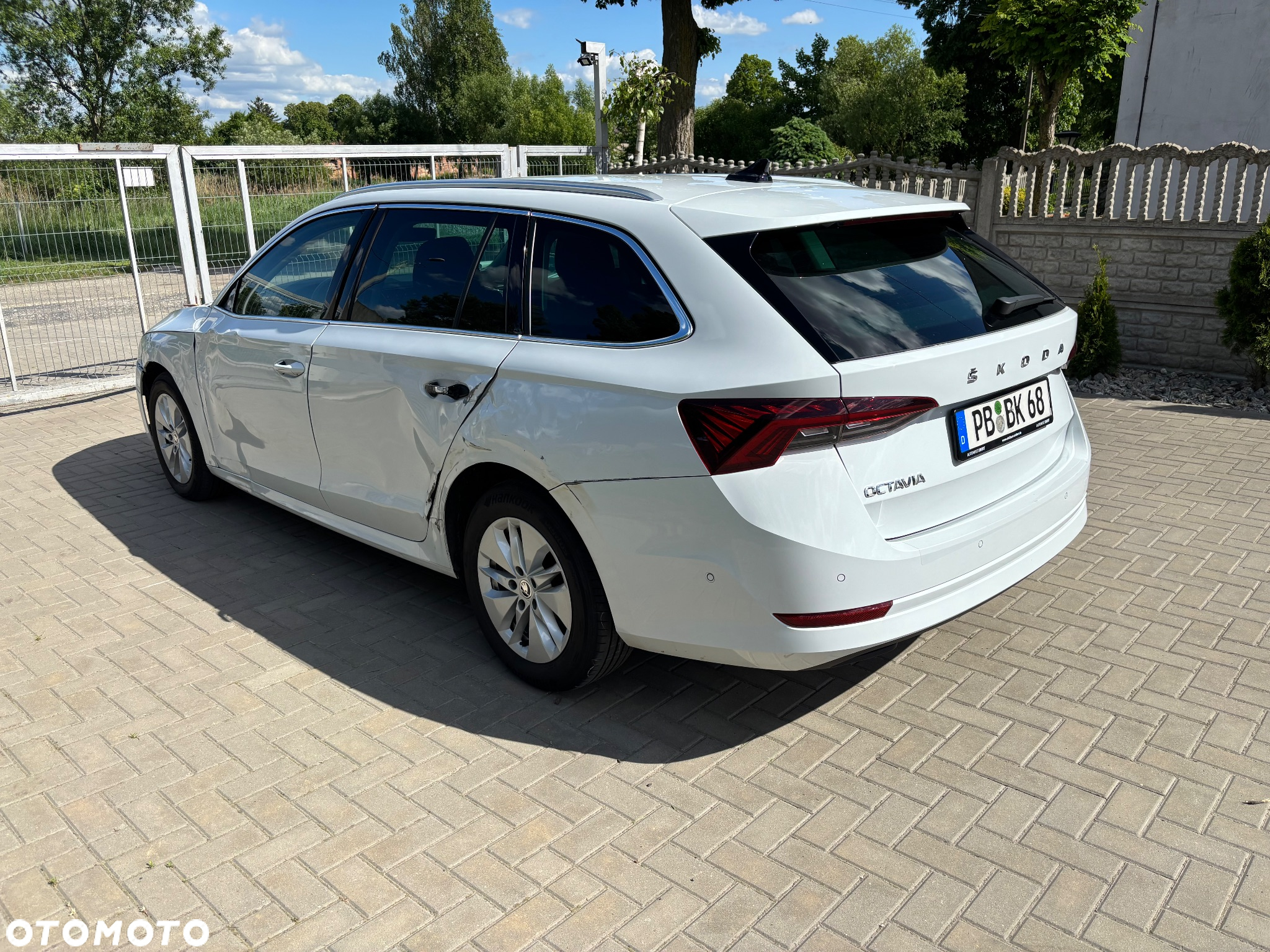 Skoda Octavia Combi 2.0 TDI DSG Ambition - 5