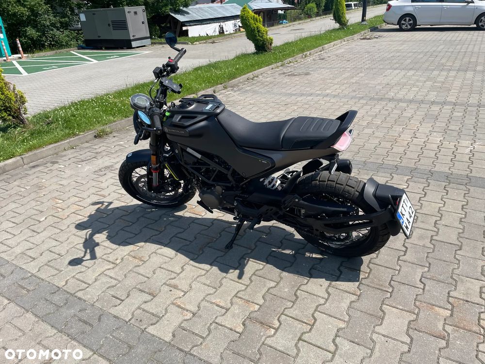 Husqvarna Svartpilen - 2