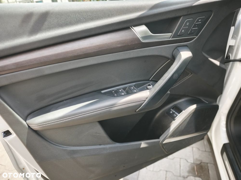 Audi Q5 55 TFSIe quattro S tronic S line - 19