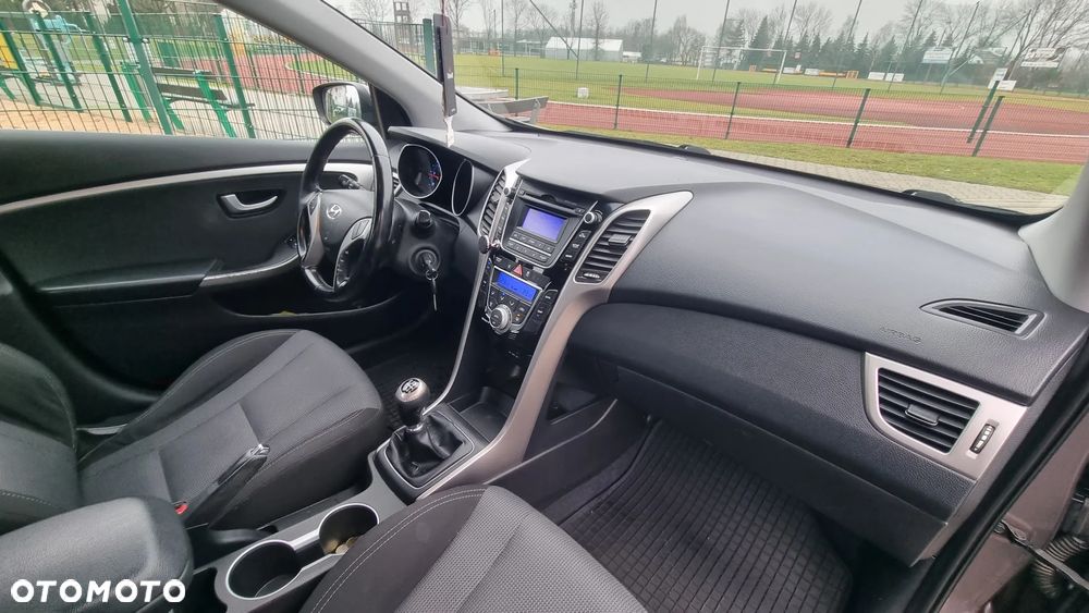 Hyundai i30 1.6 CRDi Comfort - 16