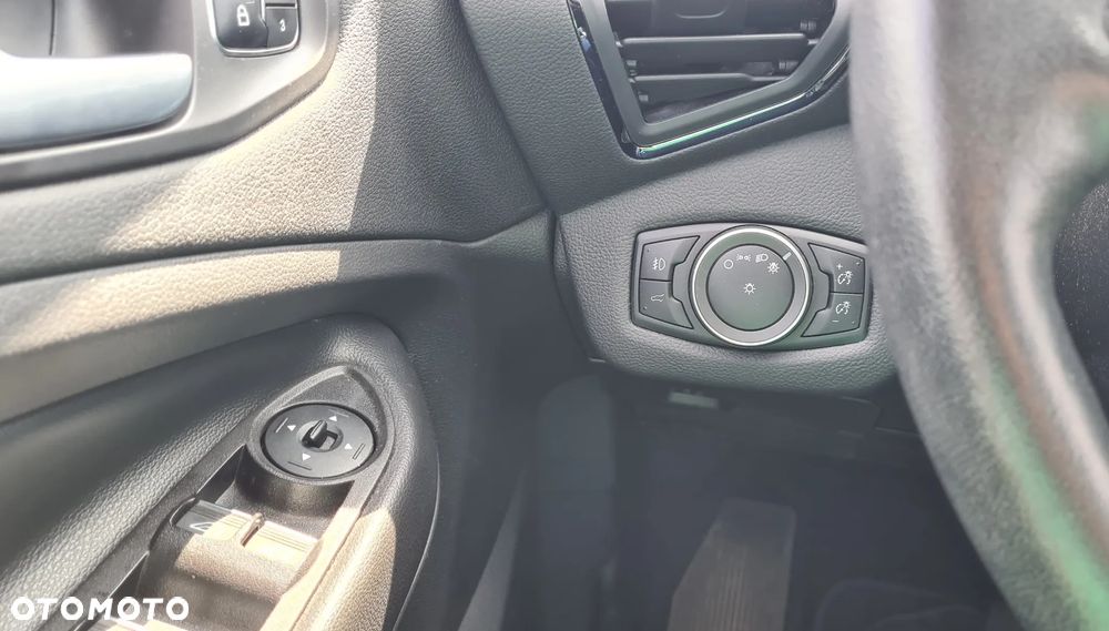 Ford Escape 2.0 EcoBoost AWD Titanium - 17